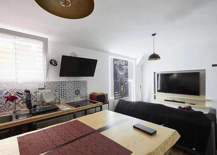 Cozy And Funny In Front Of Vatican Museums - Myflat In *